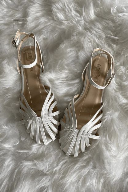 Solid-Colour Round-Toe Cut-Out Flats with Ankle Strap