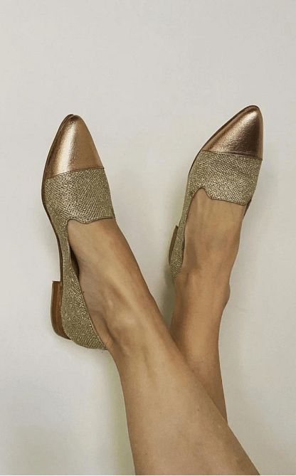 Gold Metallic Glitter Pointed-Toe Loafers with Scalloped Edges