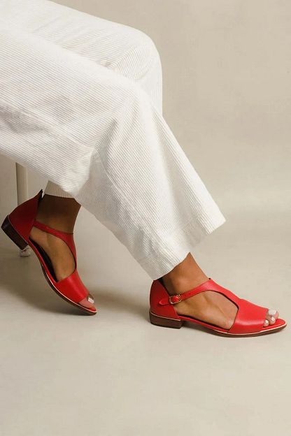 Casual Pointed Peep-Toe Cut-Out Sandals with T-Bar Strap