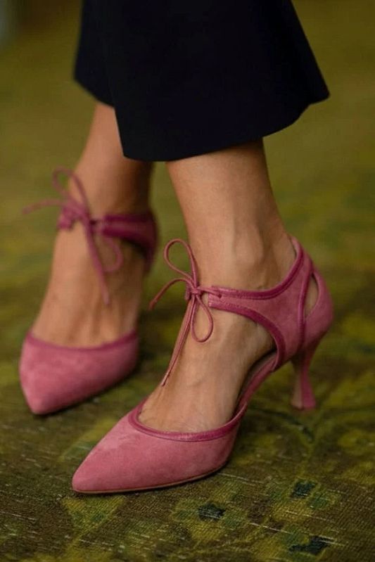 Two-Tone Pink Suede Pointed-Toe Kitten Heels with Bow
