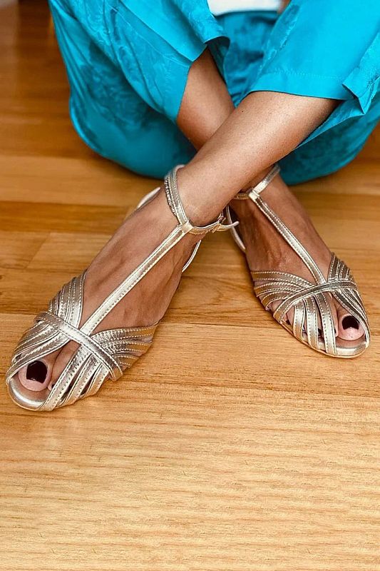 Shiny Flat Peep-Toe Sandals with T-Bar Strap