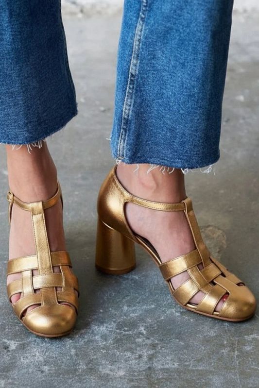 Retro Gold Woven Round-Toe Cage Sandals with T-Bar Strap and Block Heel