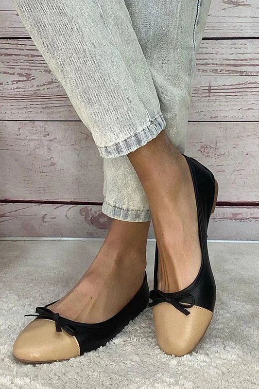 Black Colour-Block Round-Toe Flats with Bow