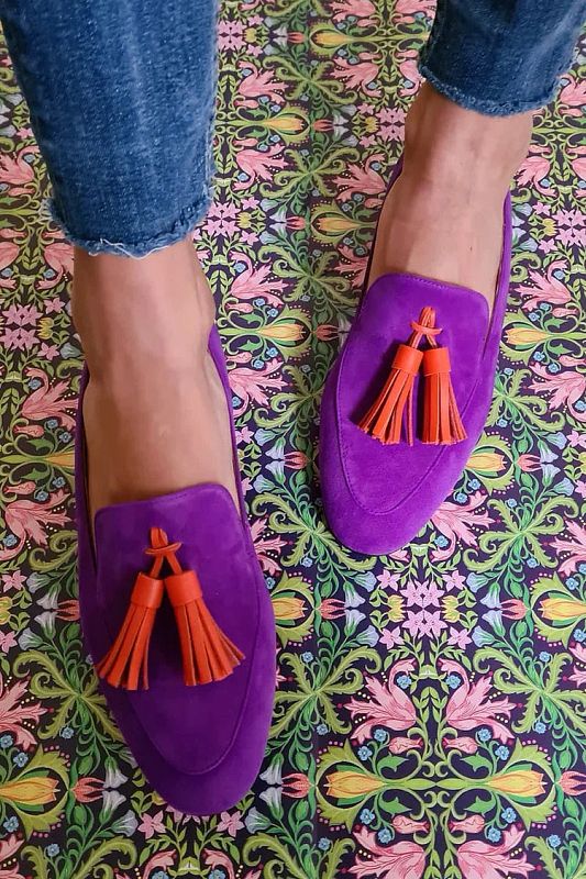 Retro Matt Faux Suede Loafers with Tassels
