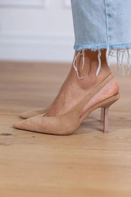 Beige Solid-Colour Pointed-Toe Kitten Heels