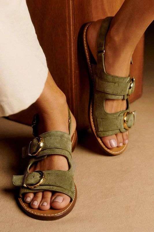 Green Solid-Colour Open-Toe Sandals with Double Straps and Buckles