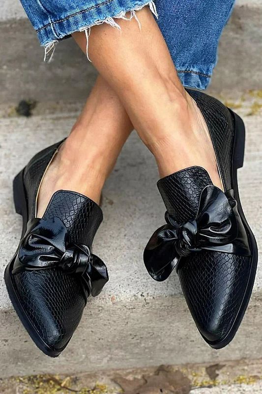 Black Snakeskin-Print Loafers with Knotted Bow and Pointed Toe