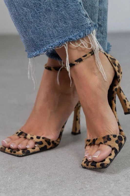 Leopard-Print High-Heel Sandals with Open Toe