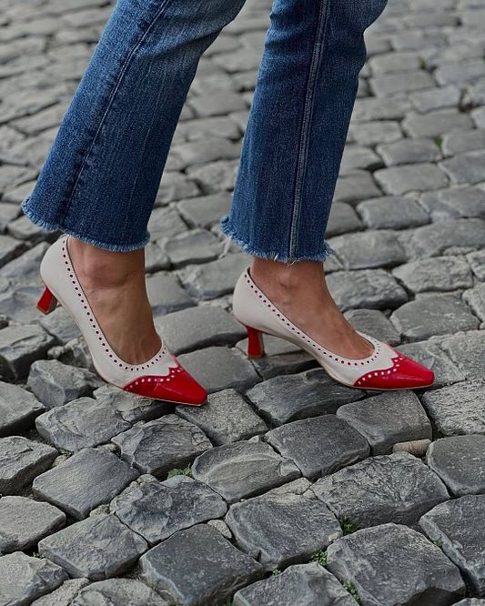 Elegant Colour-Block Pointed-Toe Cut-Out Mid Heels