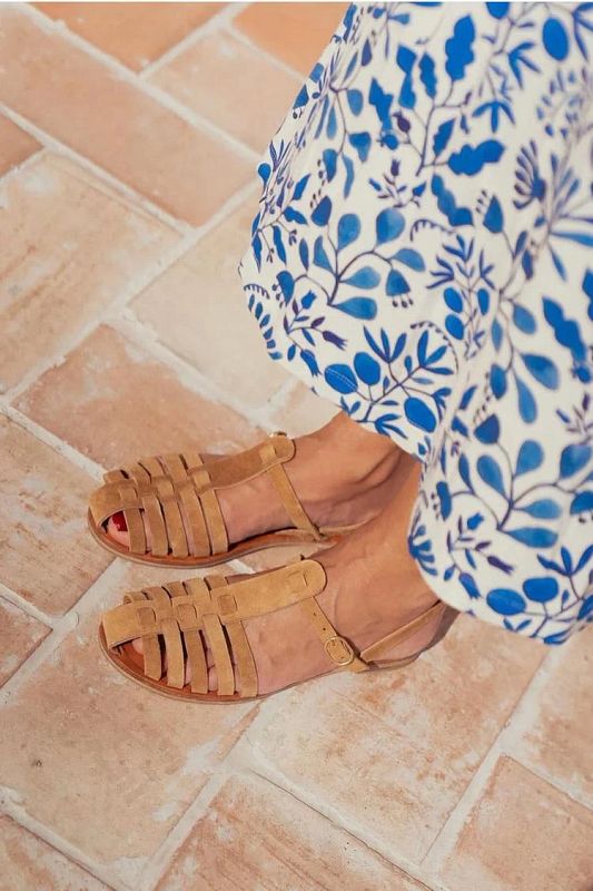 Simple Khaki Round-Toe Cut-Out Sandals with Buckle and T-Bar Strap
