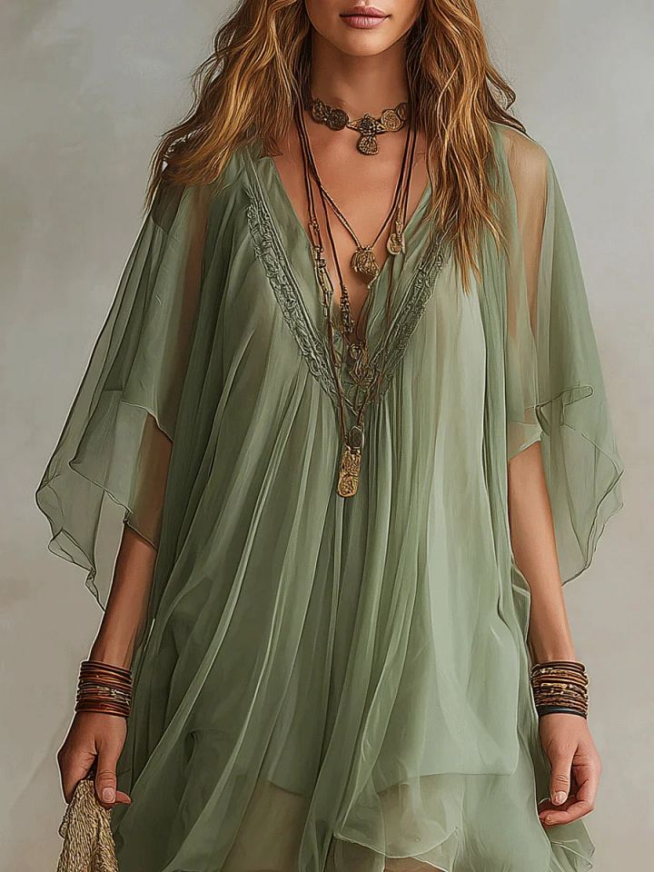 Émeraude | Mini Robe Fluide Superposée, Col en V Vert