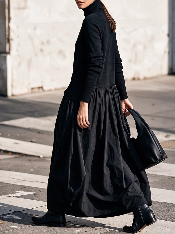 Odette | Robe Maxi Noire Oversize à Col Montant